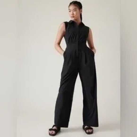 NWOT Athleta Brooklyn Heights Wide Leg Jumpsuit, Black, Size 10P - Picture 1 of 2
